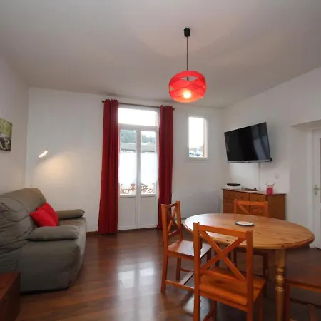 Mont-dore : Beau T2 En Hyper Centre Avec Wifi - Fr-1-608-163 Apartamento *