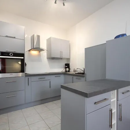 Apartamento Mont-dore : Beau T2 En Hyper Centre Avec Wifi - Fr-1-608-163 Le Mont-Dore